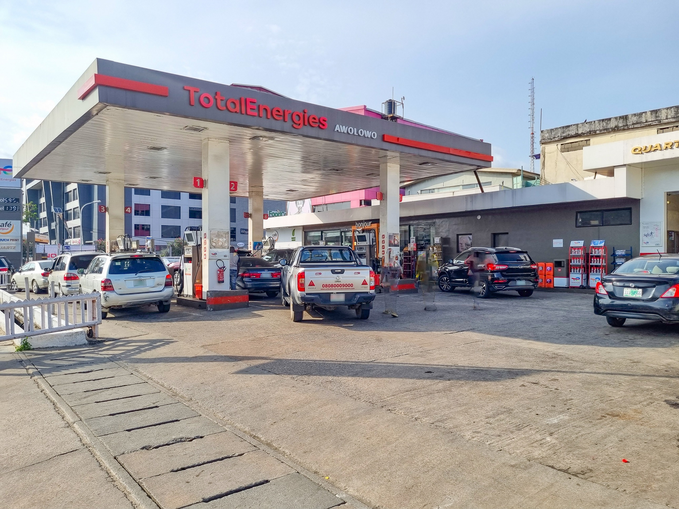 AWOLOWO ROAD Service Station